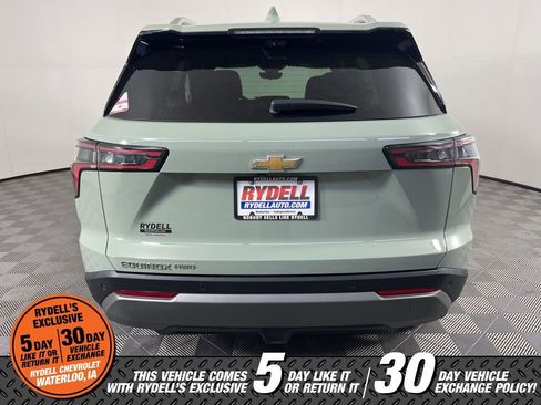 Certified 2025 Chevrolet Equinox LT w/ Convenience Package II AWD/4WD image 5