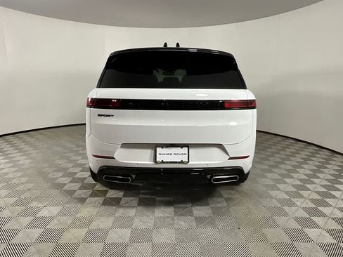 Used 2026 Land Rover Range Rover Sport Dynamic SE AWD/4WD image 7