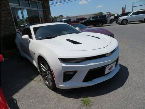 Used 2017 Chevrolet Camaro SS RWD image 15
