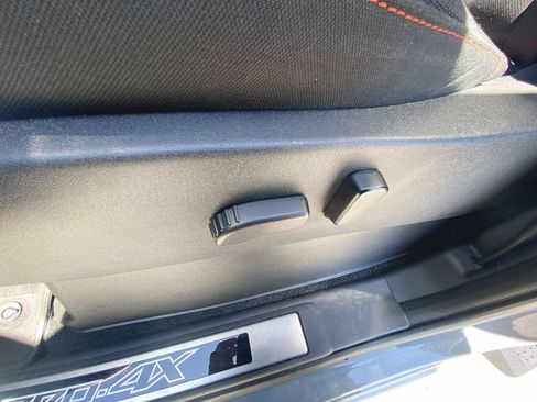 Used 2023 Nissan Frontier PRO-4X w/ Pro Convenience Package AWD/4WD image 12