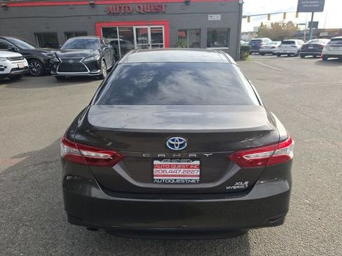 Used 2018 Toyota Camry XLE FWD image 24