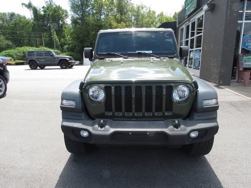 Used 2020 Jeep Wrangler Sport AWD/4WD image 9