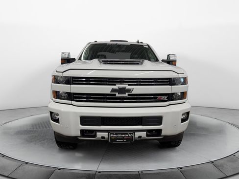 Used 2019 Chevrolet Silverado 2500 LTZ w/ Duramax Plus Package image 7