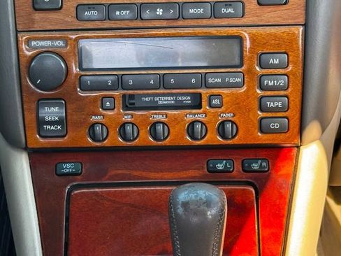 Used 1998 Lexus LS 400 image 20