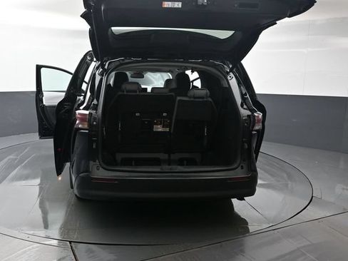 Used 2026 Toyota Sienna XLE AWD/4WD image 52