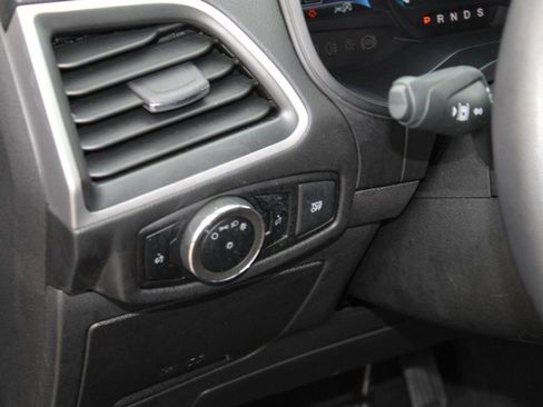 Used 2024 Ford Edge SEL image 19