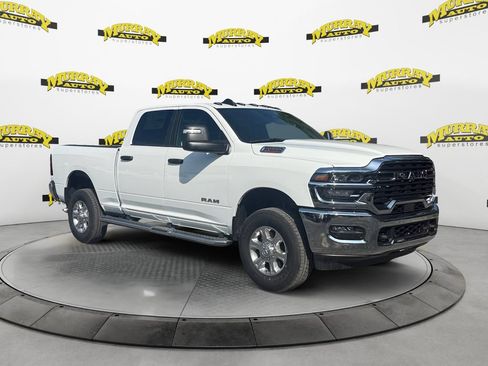 New 2026 RAM 2500 Big Horn AWD/4WD image 7