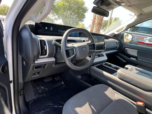 Used 2025 Ford Expedition Max Active RWD image 24