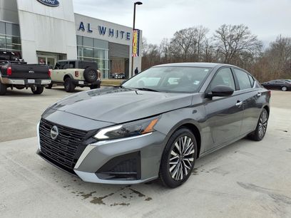 Used 2024 Nissan Altima 2.5 SV