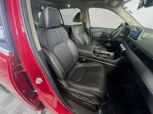 Used 2025 Honda Pilot Elite image 30