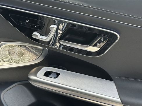 Certified 2025 Mercedes-Benz CLE 300 4MATIC Coupe image 18