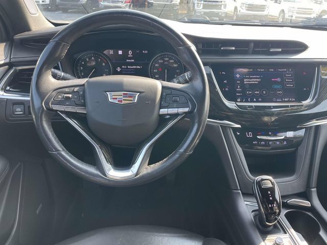 Used 2020 Cadillac XT6 Premium Luxury AWD/4WD image 15