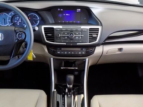 Used 2016 Honda Accord LX image 12