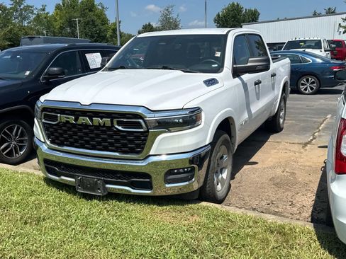 Used 2025 RAM 1500 Big Horn AWD/4WD image 14