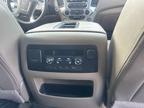 Used 2017 GMC Yukon SLT w/ Premium Edition RWD image 16