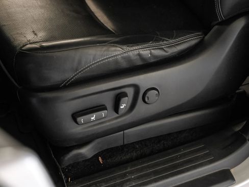 Used 2016 Toyota 4Runner Limited image 33