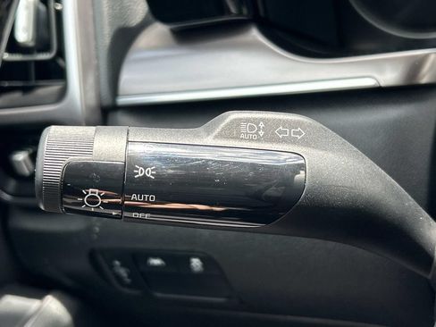 Used 2022 Kia Sorento S FWD image 37