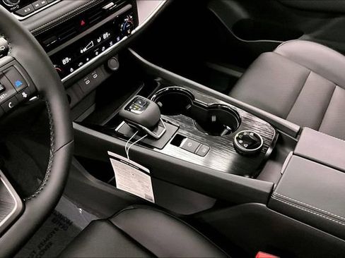 New 2026 Nissan Rogue SV image 9