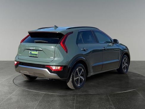 Used 2025 Kia Niro FWD image 10