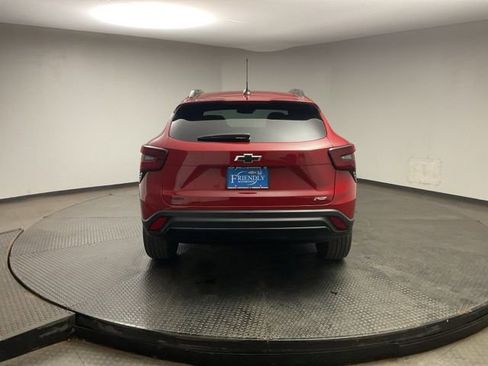 New 2026 Chevrolet Trax RS w/ Sunroof Package FWD image 6
