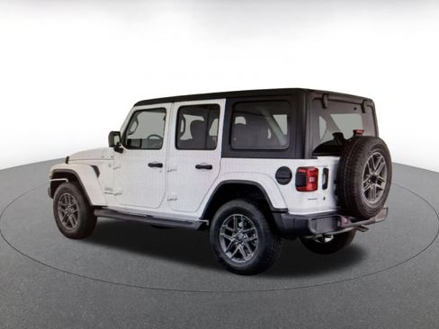 Used 2025 Jeep Wrangler Unlimited Sport AWD/4WD image 6