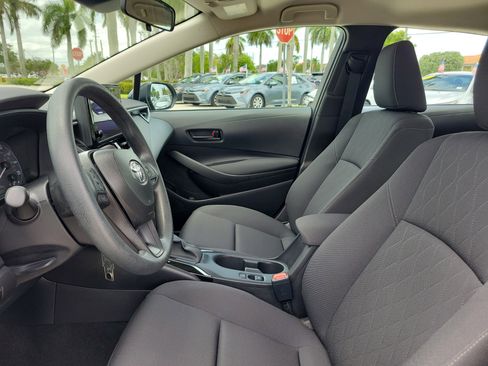 Certified 2025 Toyota Corolla LE FWD image 22
