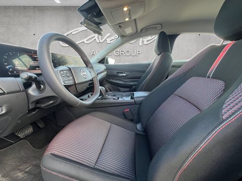 Certified 2026 Nissan Sentra SR w/ Floor Mat Package FWD image 19