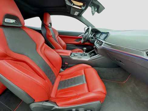 Used 2022 BMW M4 Coupe w/ M Carbon Exterior Package image 19