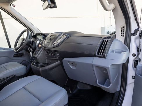 Used 2018 Ford Transit 150 XL image 12