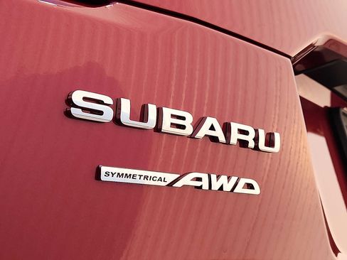 Used 2025 Subaru Outback Premium image 30