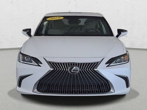 Used 2019 Lexus ES 350 w/ Premium Package image 2