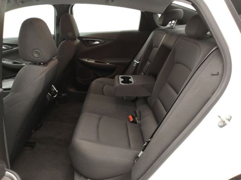 Used 2024 Chevrolet Malibu LT FWD image 18