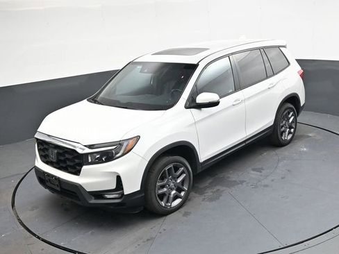 Used 2023 Honda Passport EX-L image 25