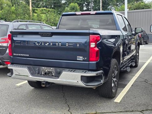 Used 2022 Chevrolet Silverado 1500 LT AWD/4WD image 10