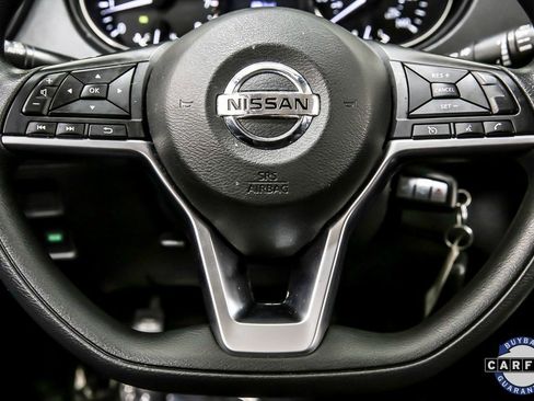 Used 2021 Nissan Rogue Sport S image 25