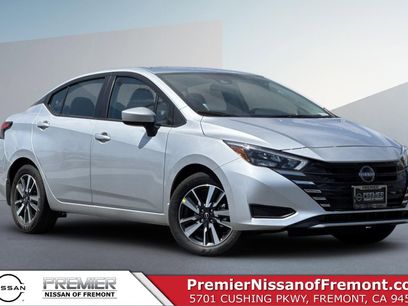 New 2025 Nissan Versa SV w/ Trunk Package