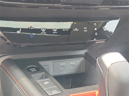 New 2025 Nissan Kicks SR w/ SR Premium Package image 13