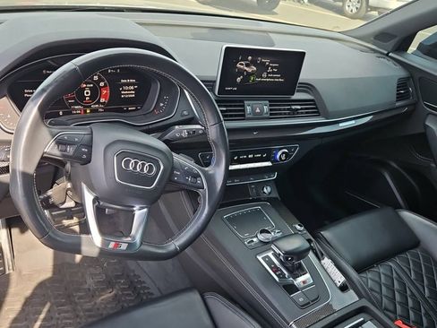 Used 2020 Audi SQ5 Premium Plus w/ Premium Plus Package AWD/4WD image 3