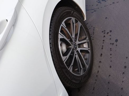 Used 2023 Volkswagen Jetta Sport FWD image 35
