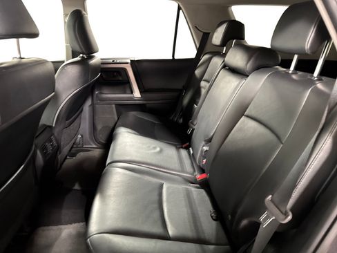 Used 2010 Toyota 4Runner Limited AWD/4WD image 5