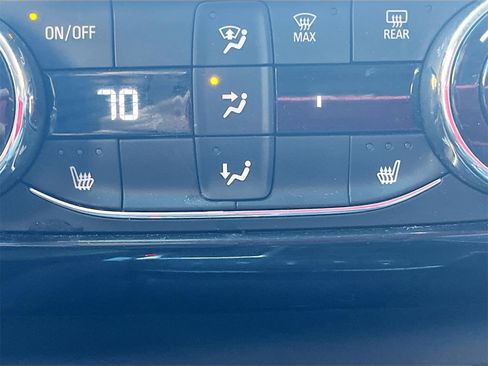 Used 2024 Chevrolet TrailBlazer LT w/ Convenience Package image 19