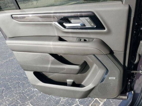 New 2026 GMC Yukon XL Elevation w/ Elevation Premium Package image 12