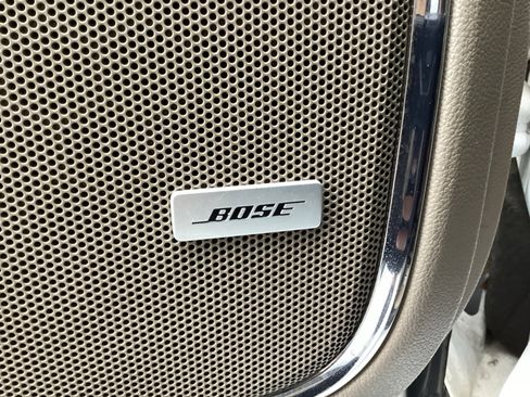 Used 2019 Chevrolet Suburban Premier image 35