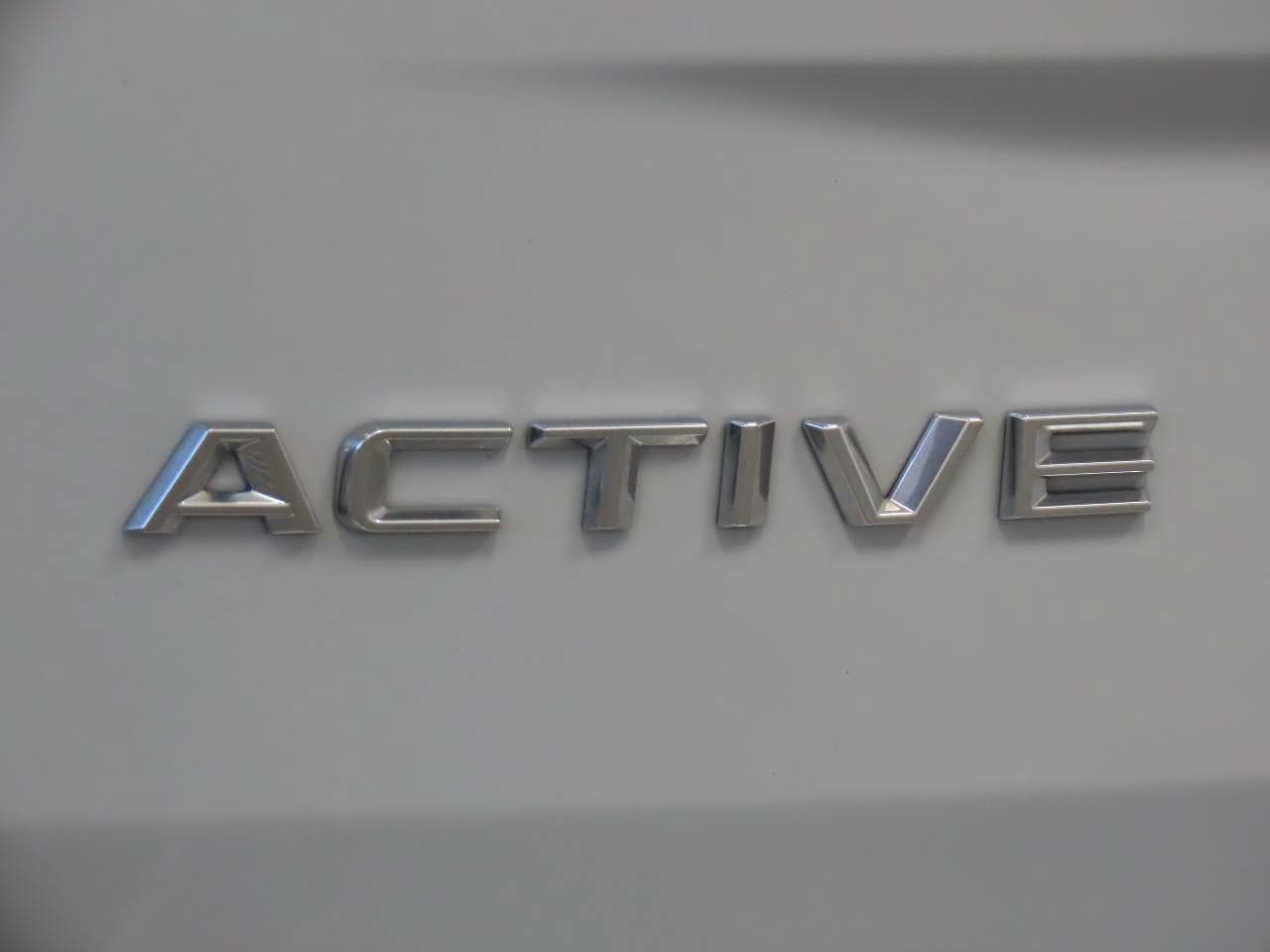 Used 2025 Ford Expedition Active RWD image 6