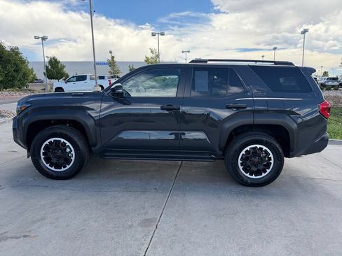 Used 2026 Toyota 4Runner TRD Off-Road Premium AWD/4WD image 4