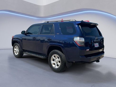 Used 2018 Toyota 4Runner SR5 Premium AWD/4WD image 3