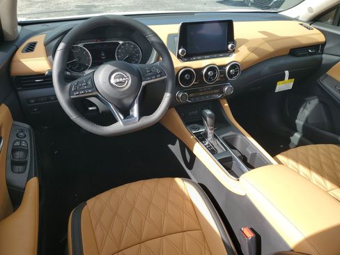 New 2025 Nissan Sentra SV w/ SV Premium Package image 12