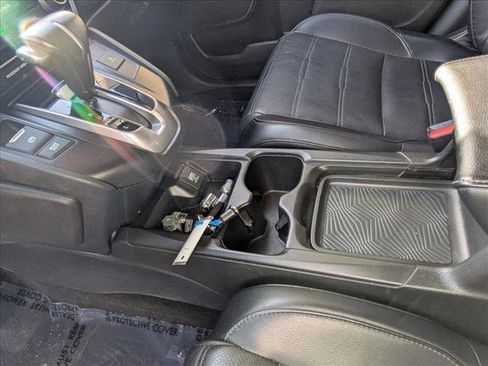 Used 2018 Honda CR-V Touring image 16