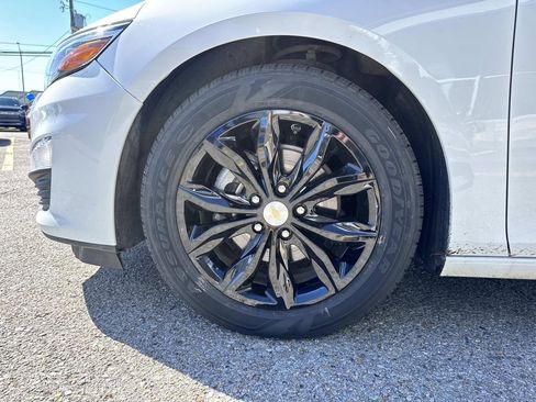 Used 2024 Chevrolet Malibu LT image 5