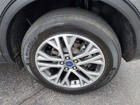 Used 2022 Ford Escape SEL image 29